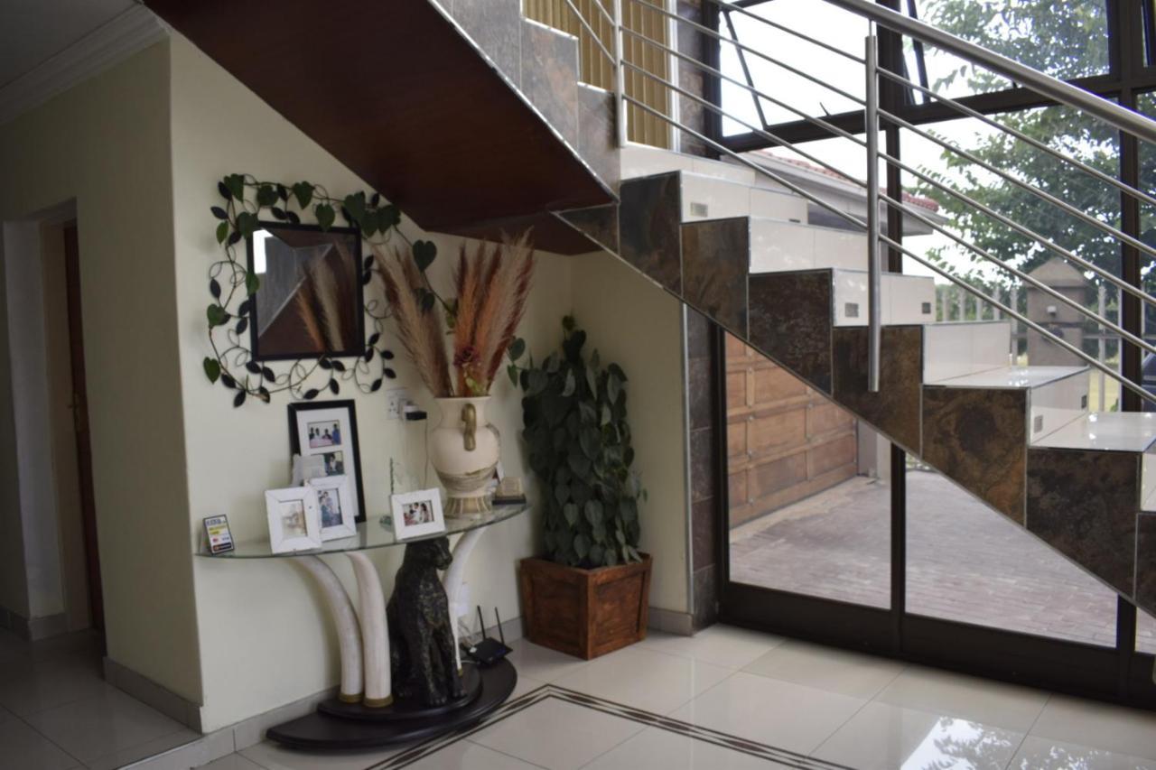 ヨハネスブルグLalela Houseアパートメント エクステリア 写真